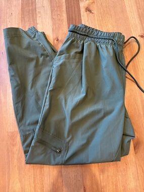 Apana Olive Green Women's Jogger Track Pants
